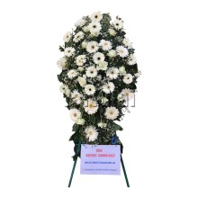 White Gerberas & Roses Mix Wreath